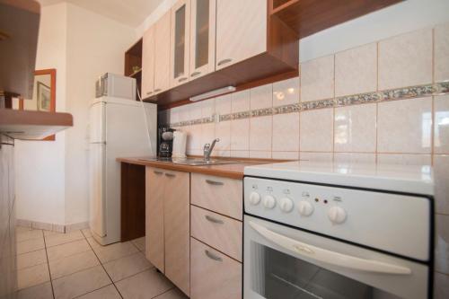 Apartments and Rooms Nikol - image 10
