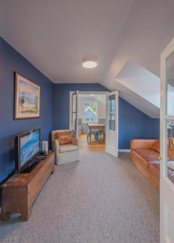 Akaroa Waterfront Apartment