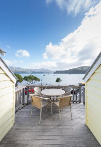 Akaroa Waterfront Apartment