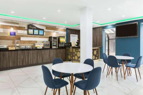ห้องอาหาร, เดย์ อินน์ บาย วินด์แฮม เซนต์จอห์น (Days Inn by Wyndham Saint John) in เซนต์จอห์น (NB)