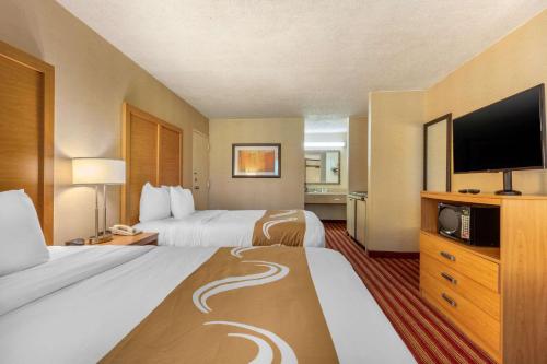 Quality Inn Exit 4 – Clarksville, TN