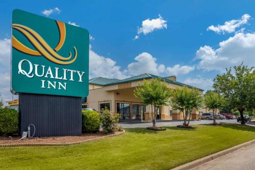 Quality Inn Auburn Campus Area I-85