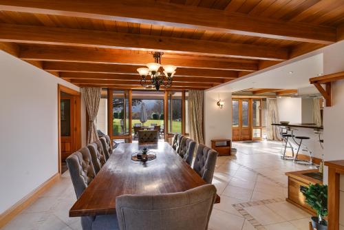 Manata Homestead & Lodge Manata Homestead & Lodge