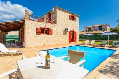  Villa Zozel in Makris Gialos