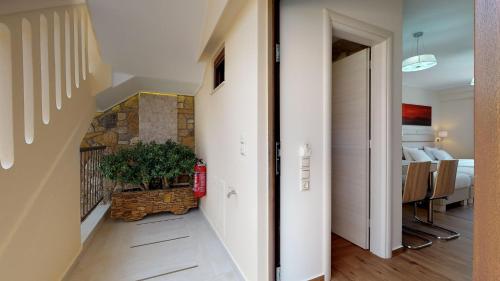 Valentinos House 5