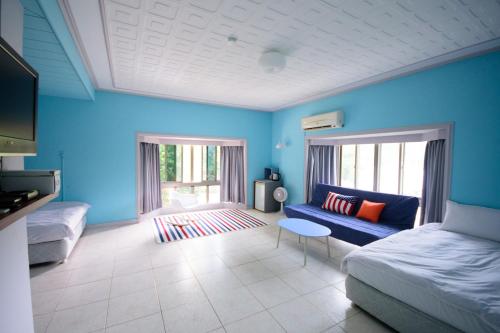 2 double beds