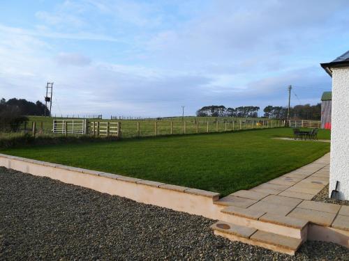 Pant Farmhouse - image 3