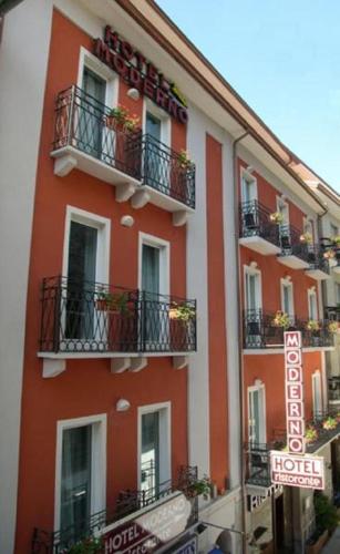 Hotel Moderno - image 2