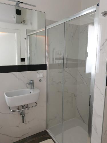 Ariston Appartment - image 6
