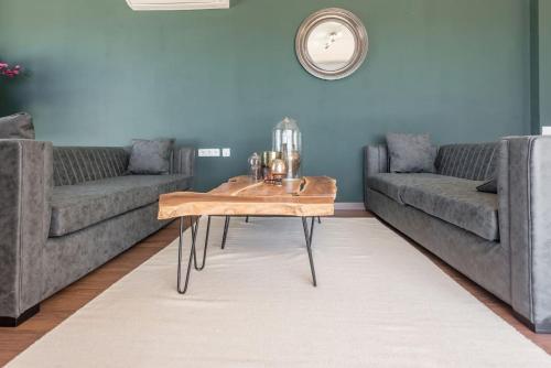 Villa Vedra, jacuzzi, close to beach, with sea view of Es Vedra and Cala Vadella