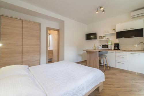 Apartmani Drago - image 3
