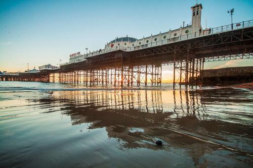Sunshine Central House - Large luxury group house - Roof terrace - Fast Wifi - image 2