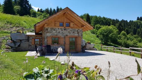 Chalet al Mont, Pension in Tuenno