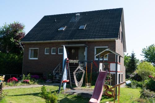 Viesnīcas āriene, Äpfel und Elbe (Apfel und Elbe) in Hollern-Twielenfleth