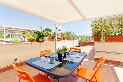 Le Palme Apartment with Terrace and Seaview