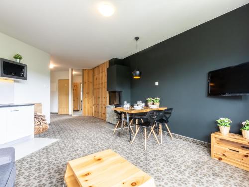 VacationClub – Cristal Resort Apartament 414, Szklarska Poręba