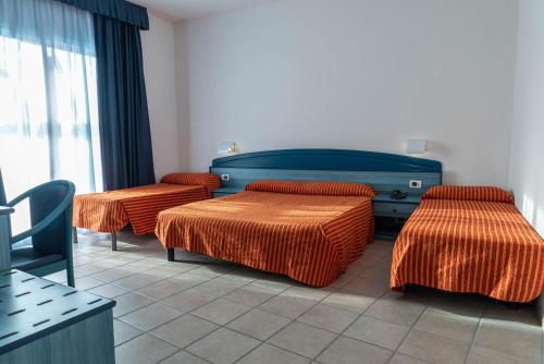 Plus Triple Room (2 Adults + 2 Children)