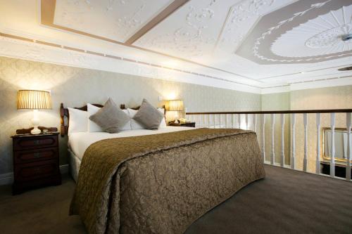 Harrington Hall - image 7