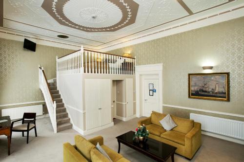 Harrington Hall - image 8