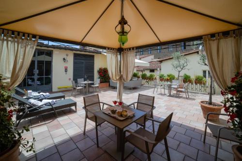 207820088 Hotel Bernini Palace