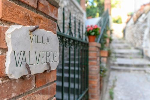 Villa Valverde Apartments e B&B