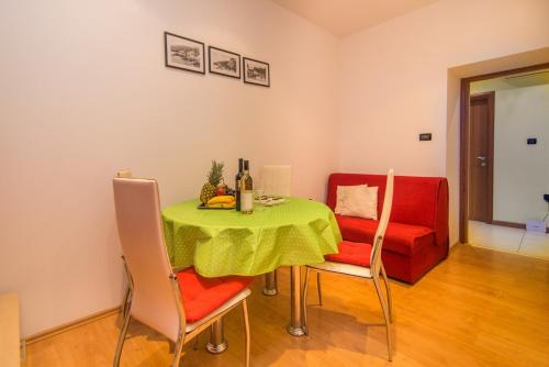 Apartment Runko in Villa Emilia - image 5