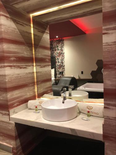 Intimisimo Suites Autohotel Centro Only Adult – Veracruz, CA