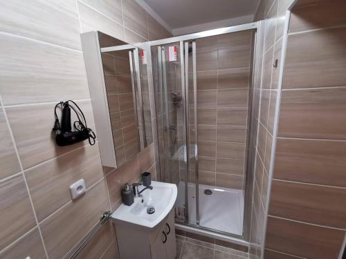 Triple Room with Shower #2