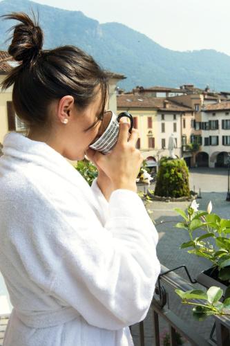 LA QUADRA SUITES - Central Apartments in Iseo, Pension in Iseo