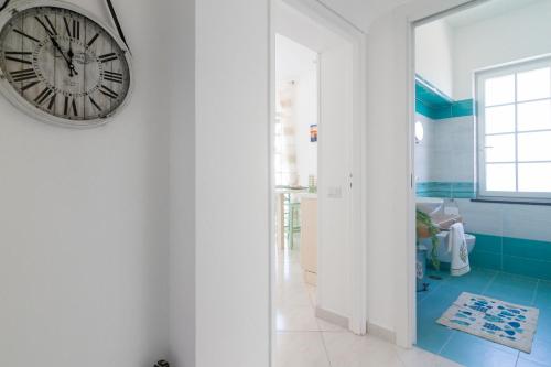AQUAMARINE Relaxing Capri Suites 5