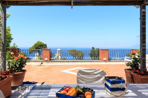 Terraza/balcón, AQUAMARINE Relaxing Capri Suites in Capri