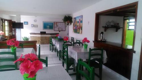 Hotel Kalifornia – Porto Seguro, OH