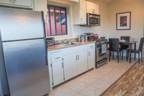 COTTAGES AT LITTLE RIVER COVE - BED AND BREAKFAST - 편의 시설/서비스