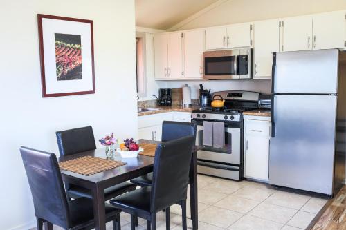 COTTAGES AT LITTLE RIVER COVE - BED AND BREAKFAST - 편의 시설/서비스