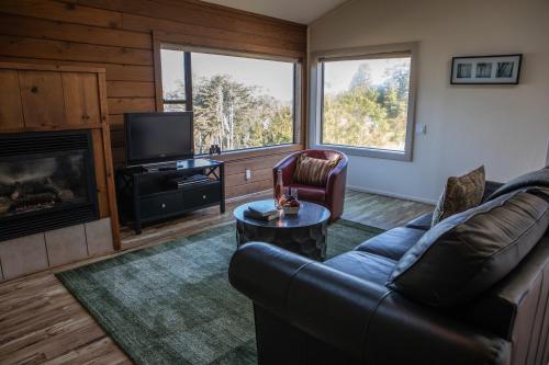COTTAGES AT LITTLE RIVER COVE - BED AND BREAKFAST - 편의 시설/서비스