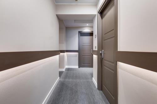 Eurogarden Hotel - image 12