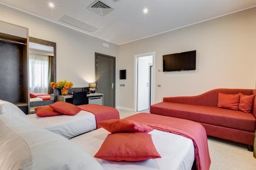 Eurogarden Hotel - image 6