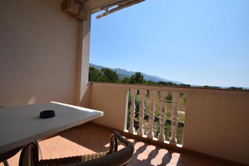  Apartments Nina in Starigrad-Paklenica