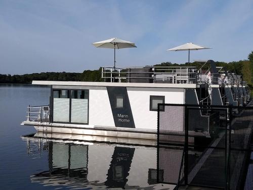  Hausboot Leukermeer Well, Pension in Well bei Groeningen