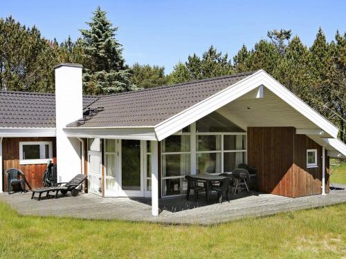 10 person holiday home in lb k in Ålbæk