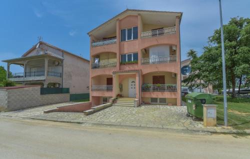 Apartment Kristijan with Balcony Apartment Kristijan with Balcony
