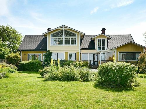 . Five-Bedroom Holiday home in Mörbylånga