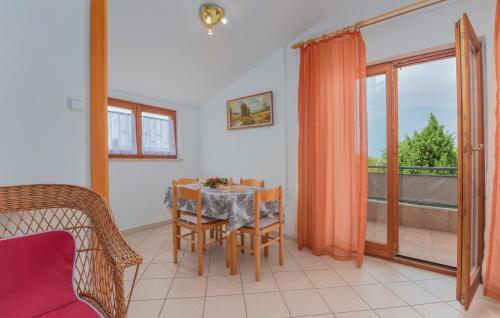 Apartment Kristijan with Balcony Apartment Kristijan with Balcony