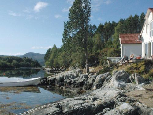 . Four-Bedroom Holiday home in Gurskøy 1