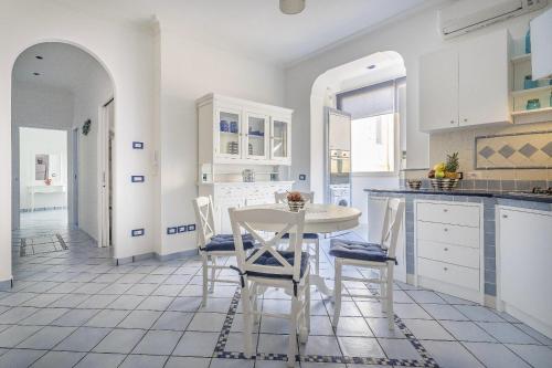 Donna Carmè Donna Carmè