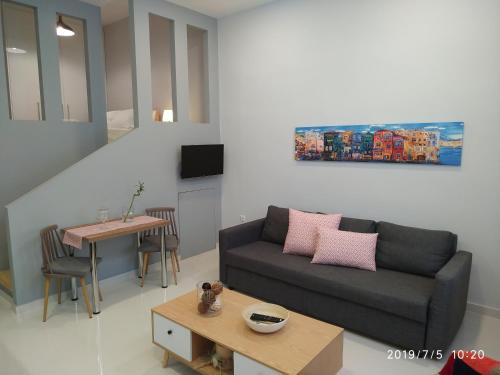  Brand new central apartment in Kalamata