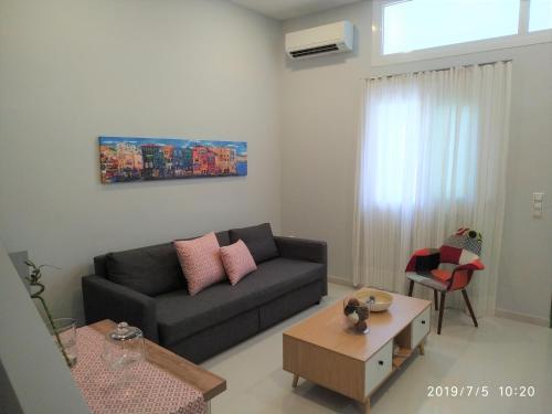  Brand new central apartment in Kalamata