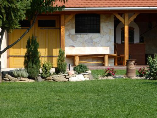 Napfény Apartman és Vendégház - image 5