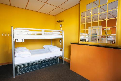 1 double bed