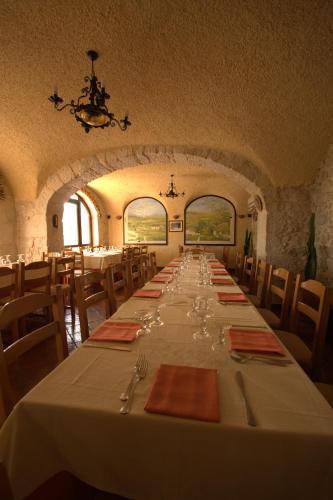 Hotel La Grotte - image 6